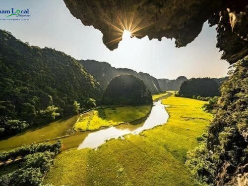 Bich Dong, is a charming complex of ancient caves and pagodas set against limestone cliffs.