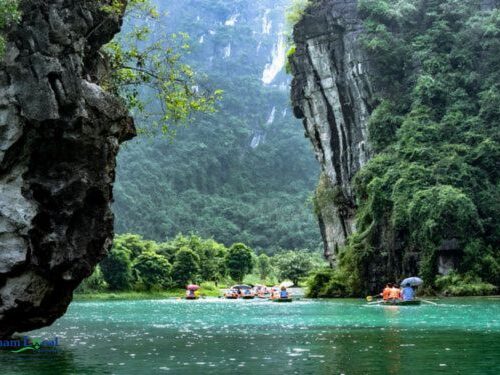 Ninh Binh, captivates with its diverse landscapes of limestone karsts, ancient pagodas.