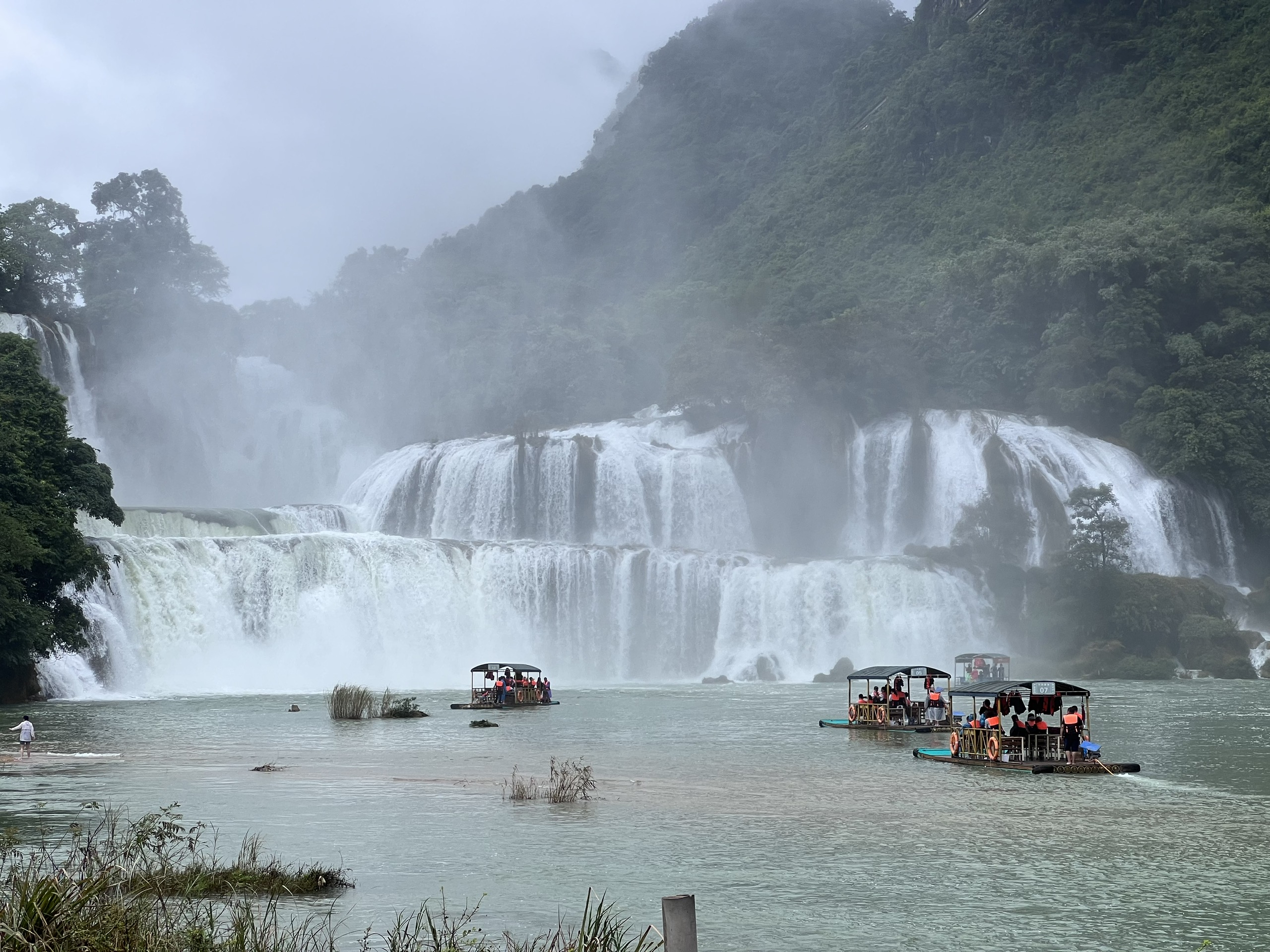 The Adventure Tour To Ban Gioc Waterfall – Ba Be Lake