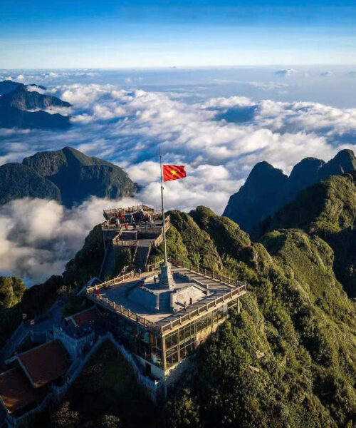 A Peaceful Vietnam Journey through Mountains, Bays, and Local Life