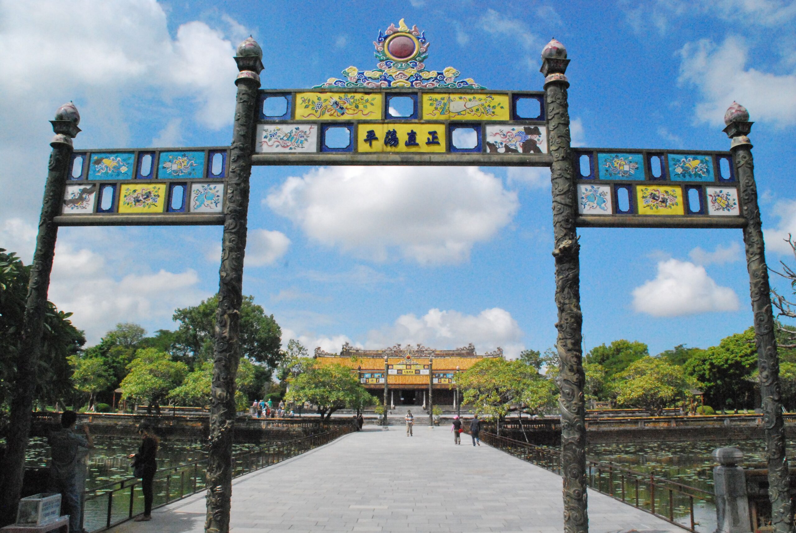 Beyond the Map: Finding the Ultimate Vietnam Hidden Gems with Local Experts