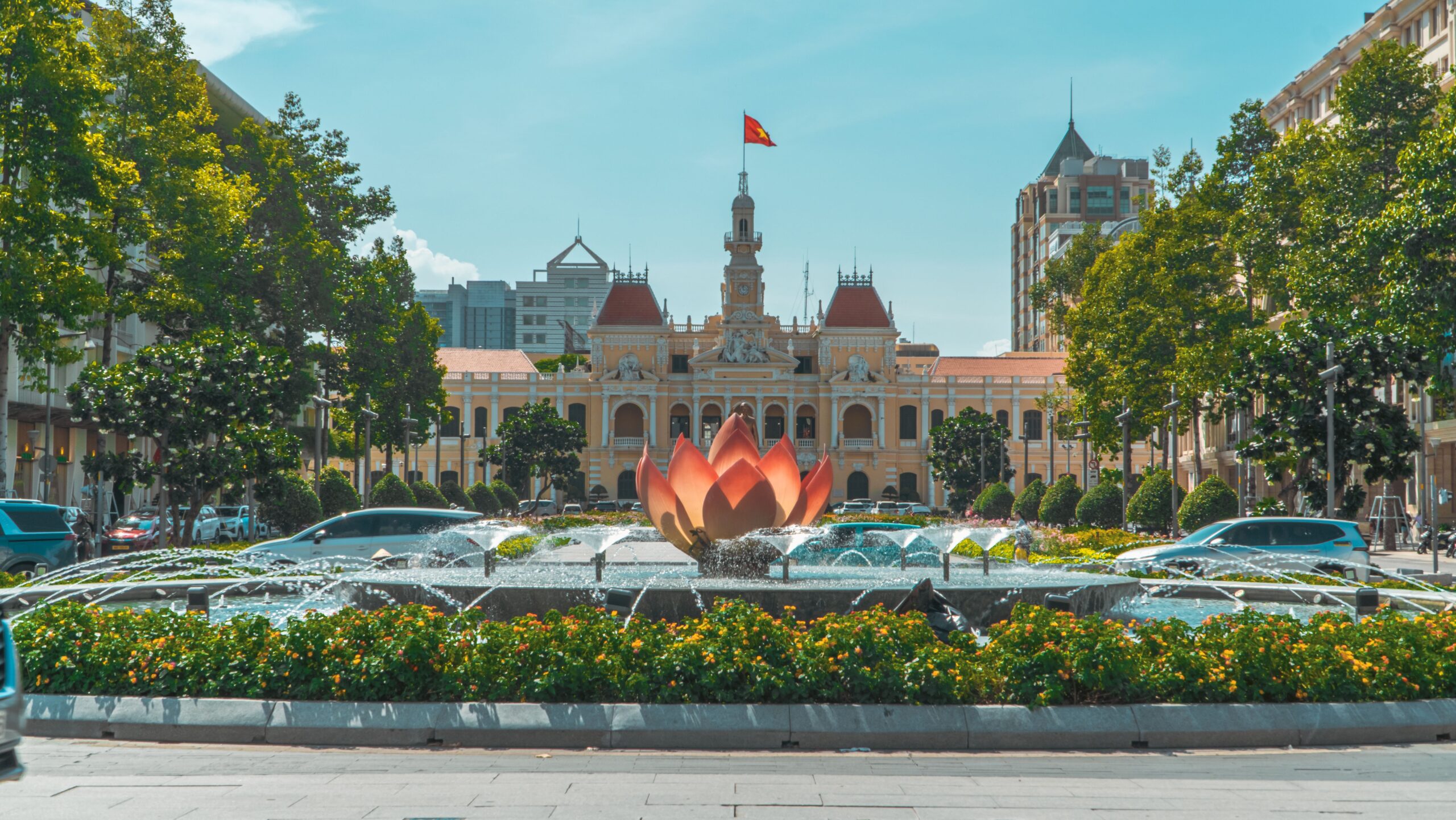 Beyond the Map: Finding the Ultimate Vietnam Hidden Gems with Local Experts