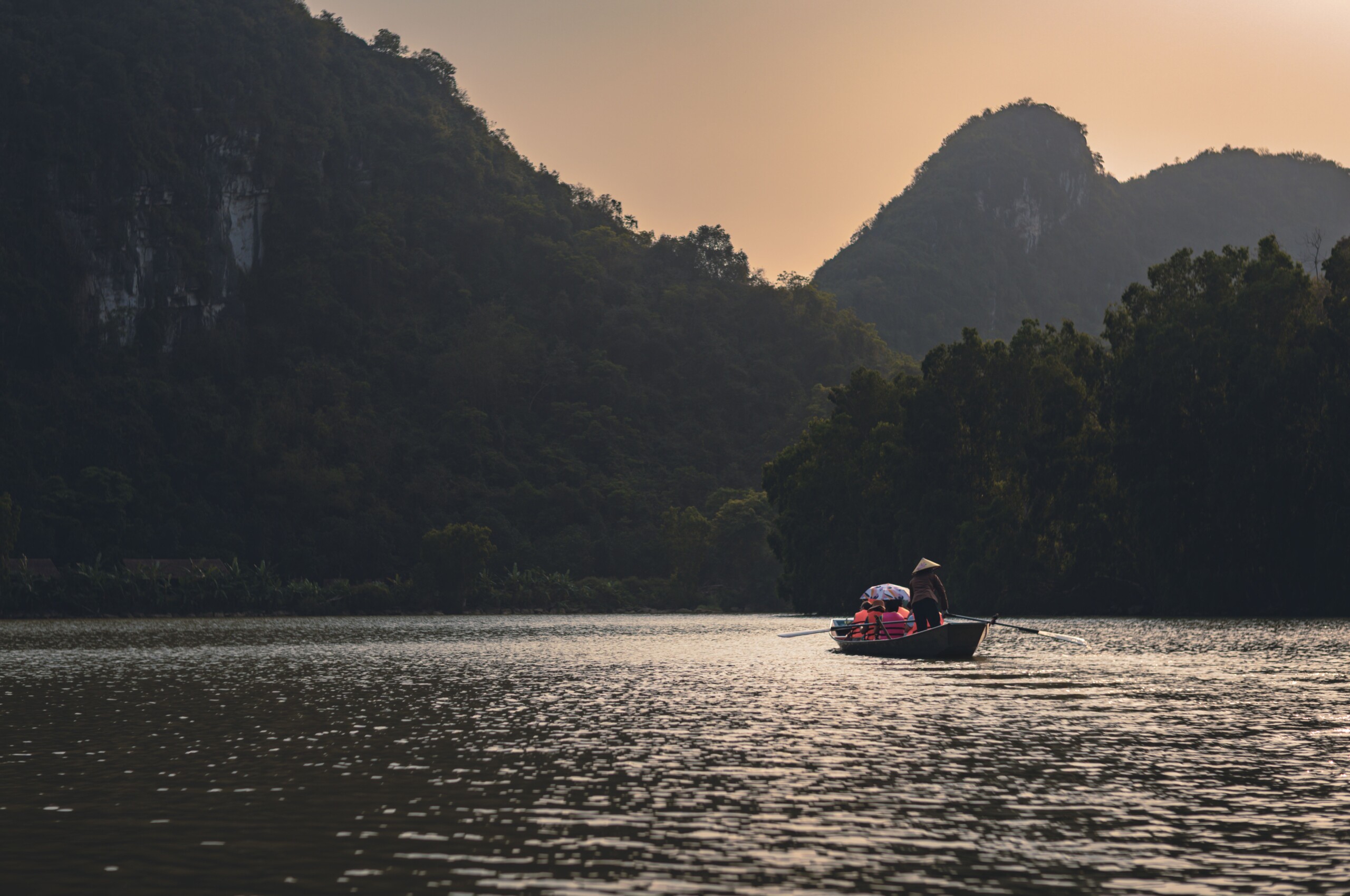Ninh Binh Beyond Tam Coc: Hidden Valleys and Quiet Temples