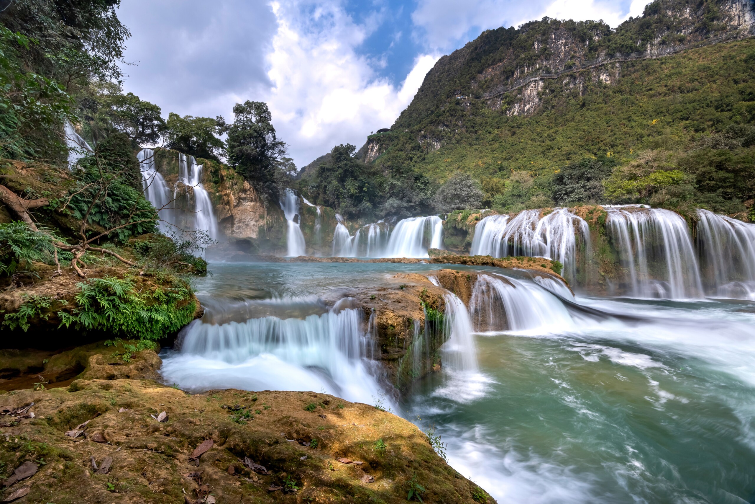 ban gioc waterfall Planning Cao Bang Loop - Motorbike Tour with Easy Rider 2 days 1 night